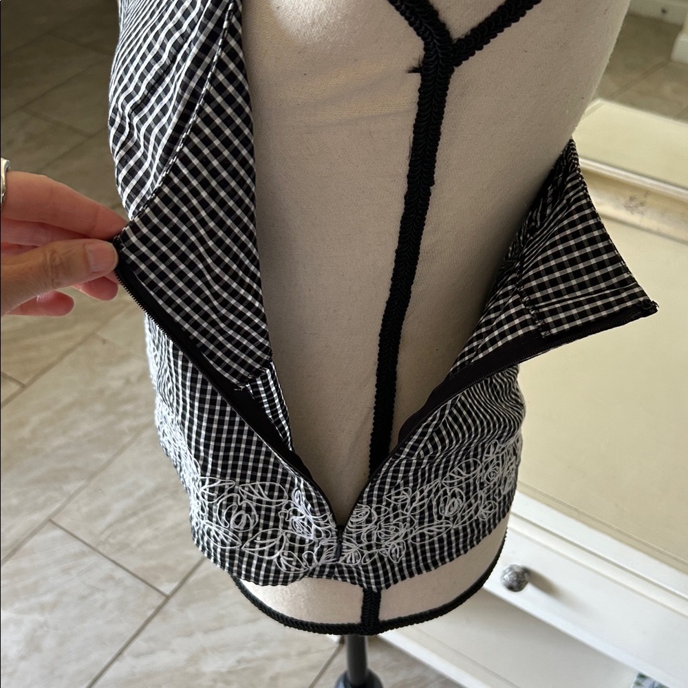 Vintage Black and White Gingham Tank Top - Picture 8 of 15